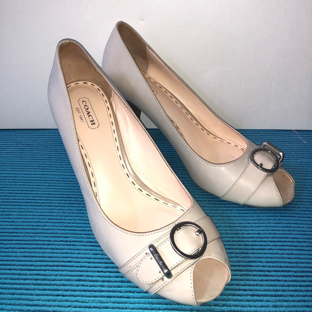 Coach Tatiana Peep Toe Pumps Heels Parchment 8.5